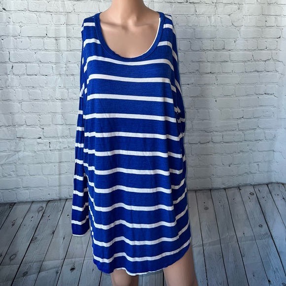 Fantastic Fawn Tops - Fantastic Fawn Dark Blue & White Striped Long sleeve shirt size L